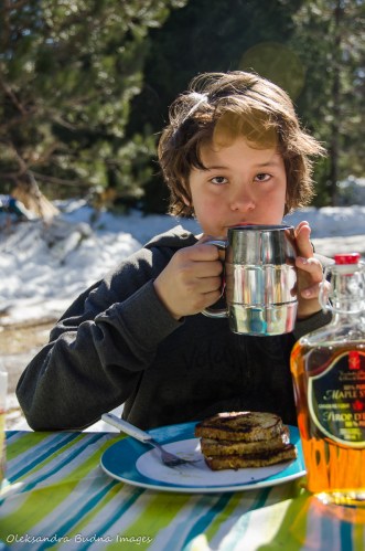 breakfast at Mew Lake campground in algonquin in the winter