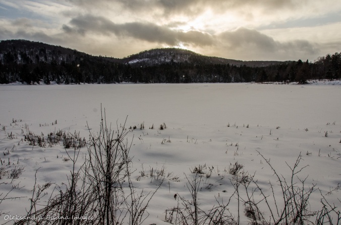lake Renaud in Gatineau Park in the winter