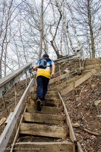 hiking Bruce Trail around Hamilton