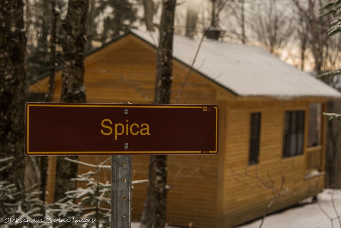 Rustic shelter Spica at Parc national du Mont-Mégantic inQuebec in the winter