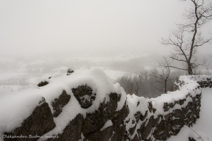 view from rattlesnake point in the winter