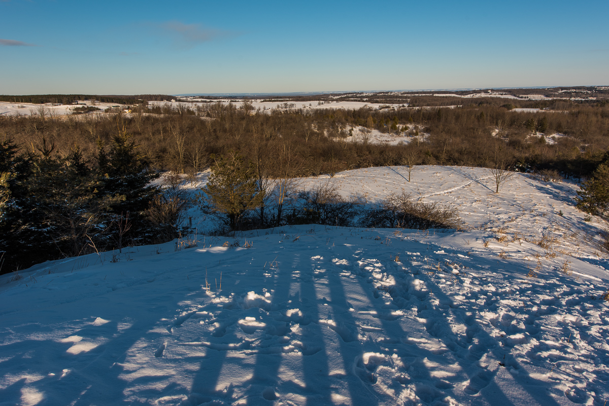 winter hiking at Boyne Valley